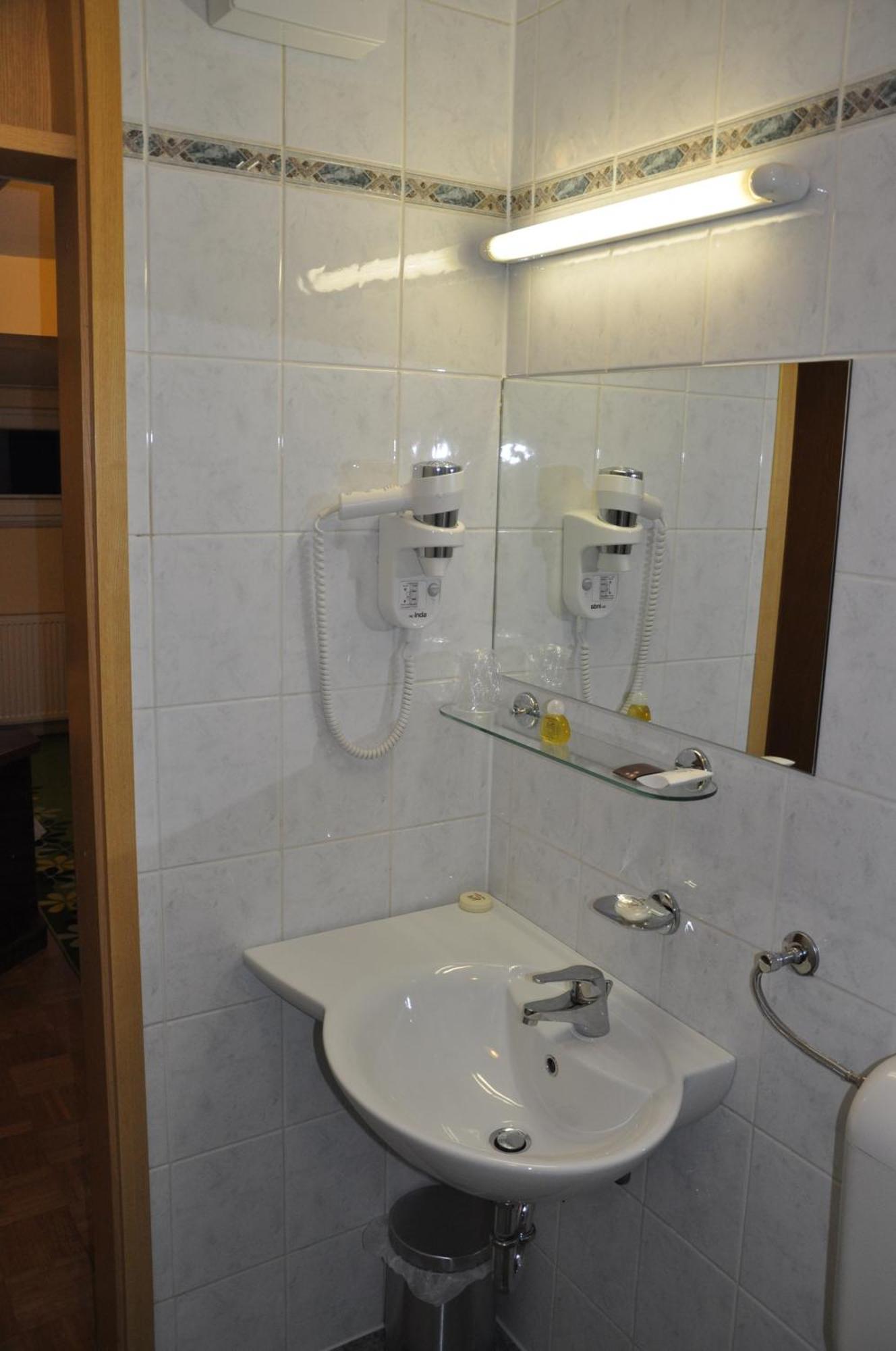 Penzion Kmecki Hram Ljubljana Room photo