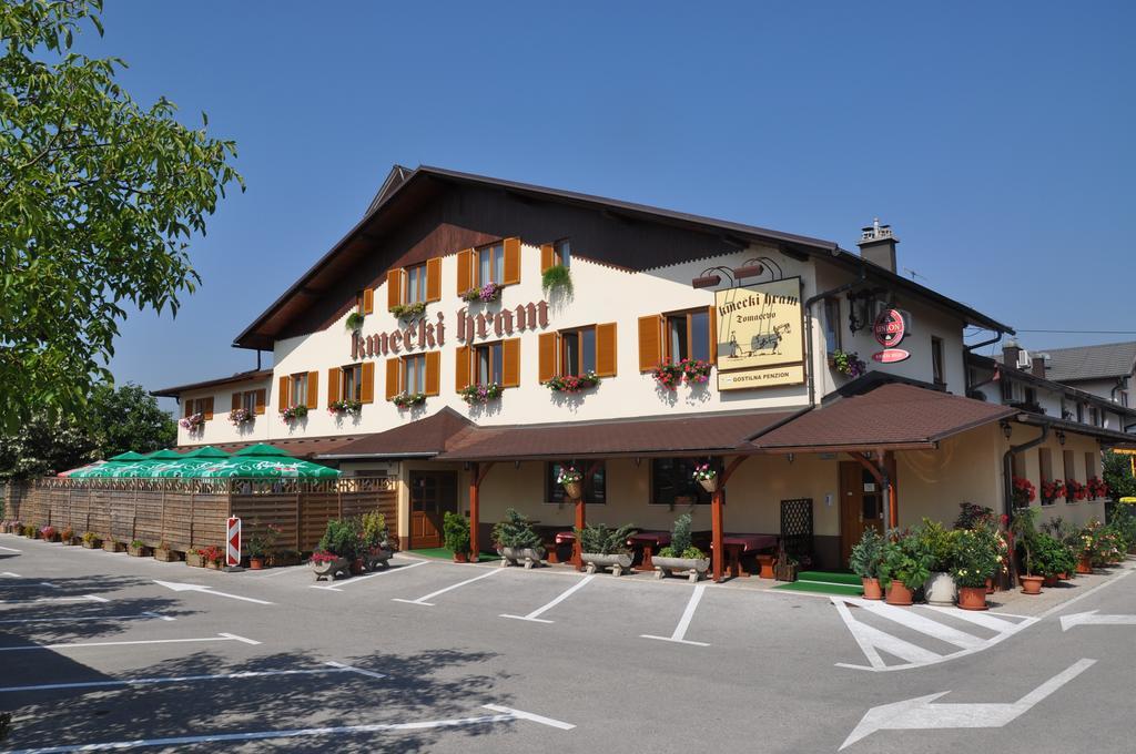 Penzion Kmecki Hram Ljubljana Exterior photo